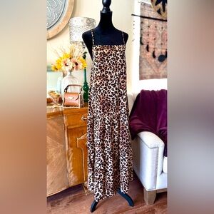 Leopard Square Neck Ruffled Hem Cami Midi
Dress 👗 🐆